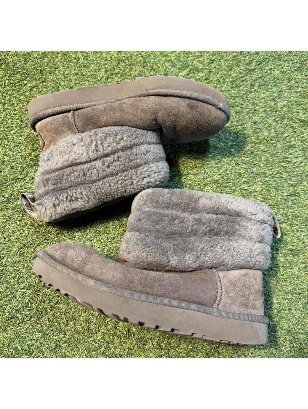 UGG Classic Short Boots Grey (Women’s US 6)